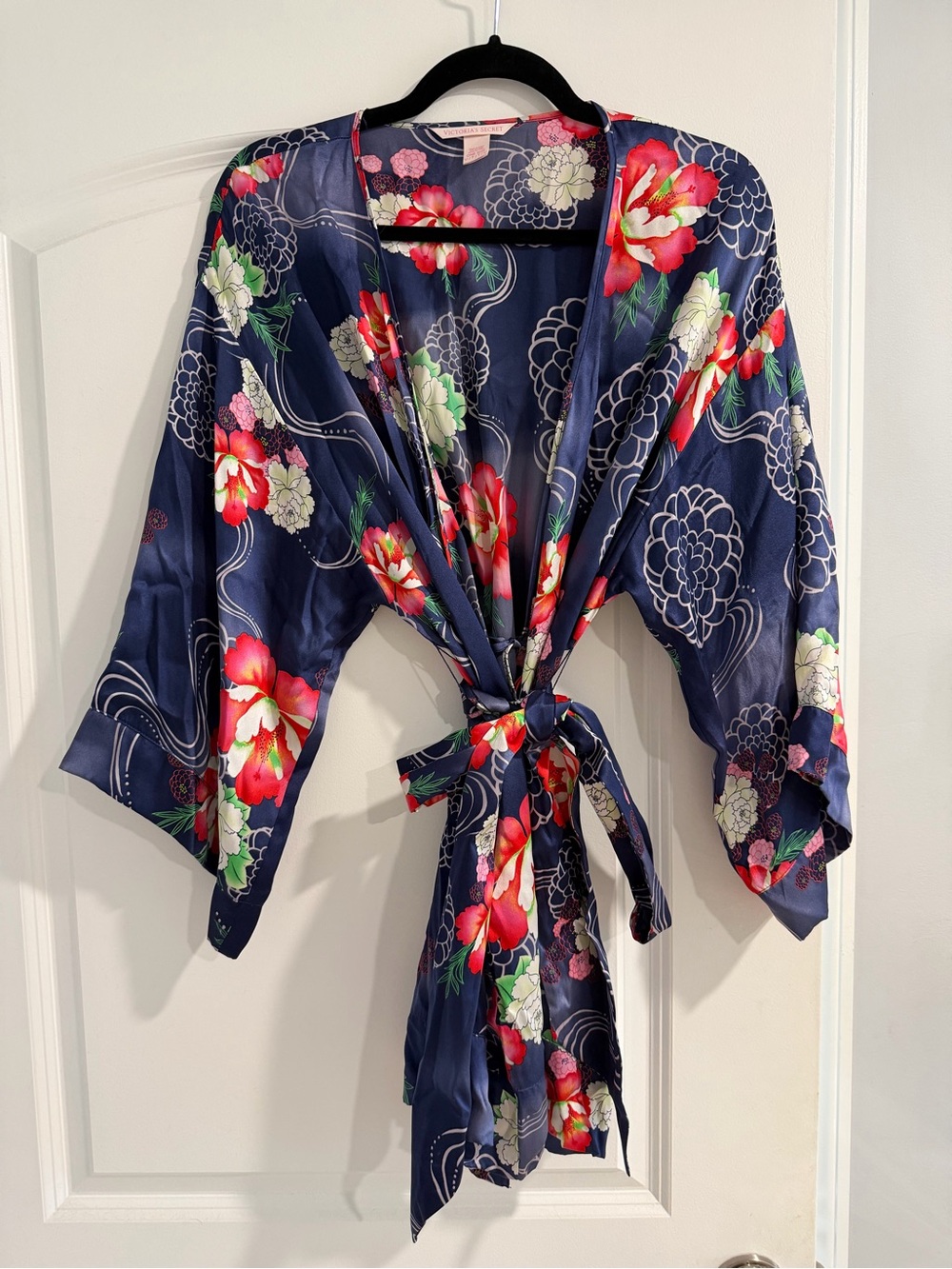 Victoria’s Secret Floral Satin Kimono Robe - Navy Blue